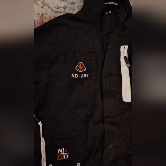 Nordic Down ULTRA PERFORMANCE Jacket Windproof/ Waterproof 3XL Black - Red White - Picture 2 of 7